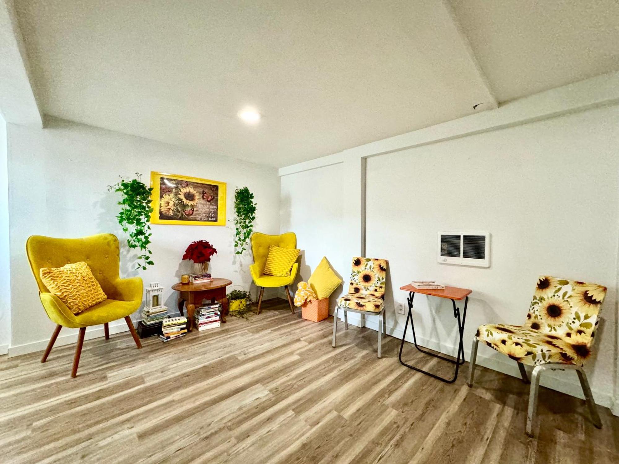 Tiny Private Room On The 1St Floor With Shared Bathroom Near Seatac Airport And Downtown Seattle Ngoại thất bức ảnh