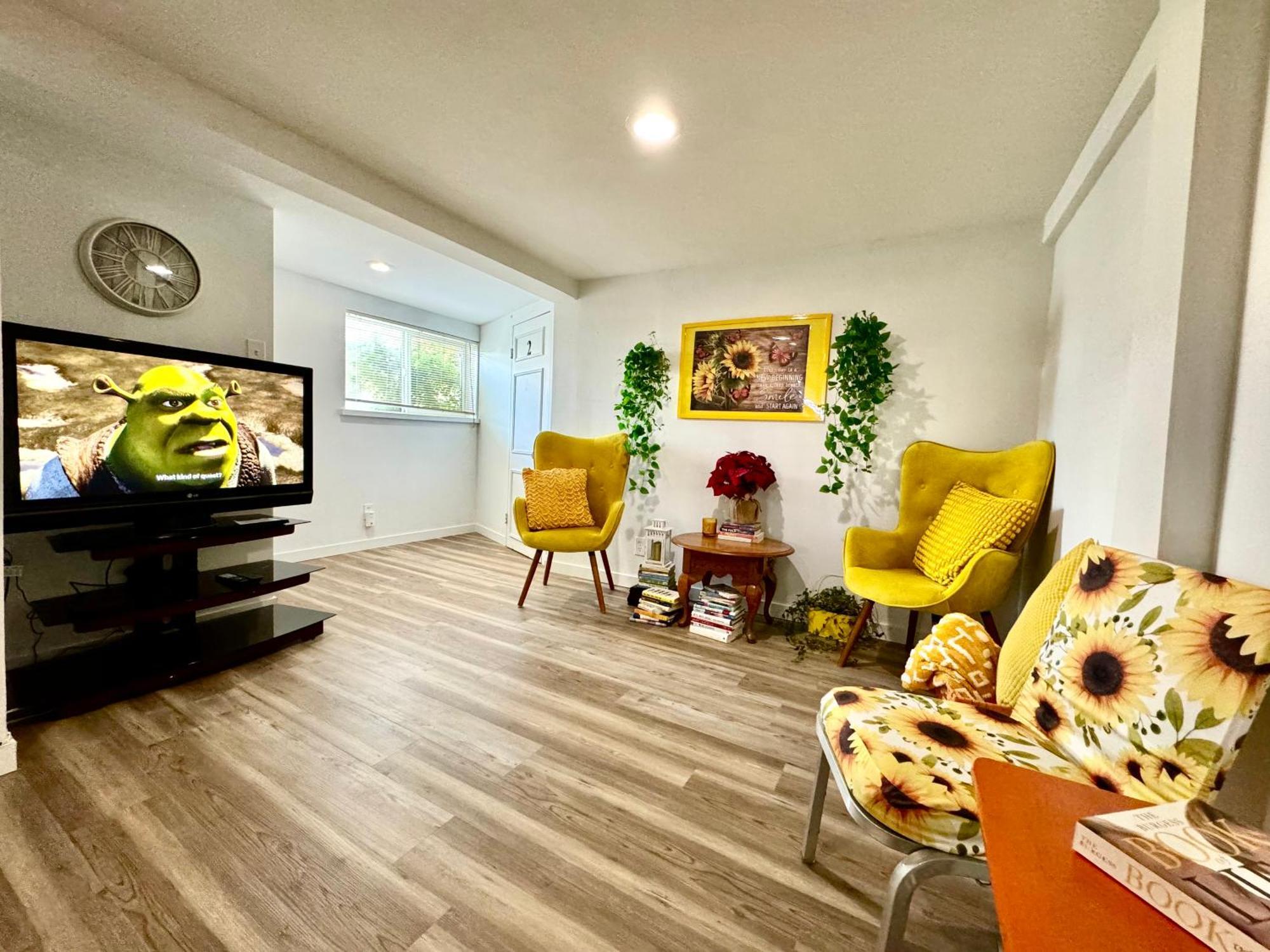Tiny Private Room On The 1St Floor With Shared Bathroom Near Seatac Airport And Downtown Seattle Ngoại thất bức ảnh