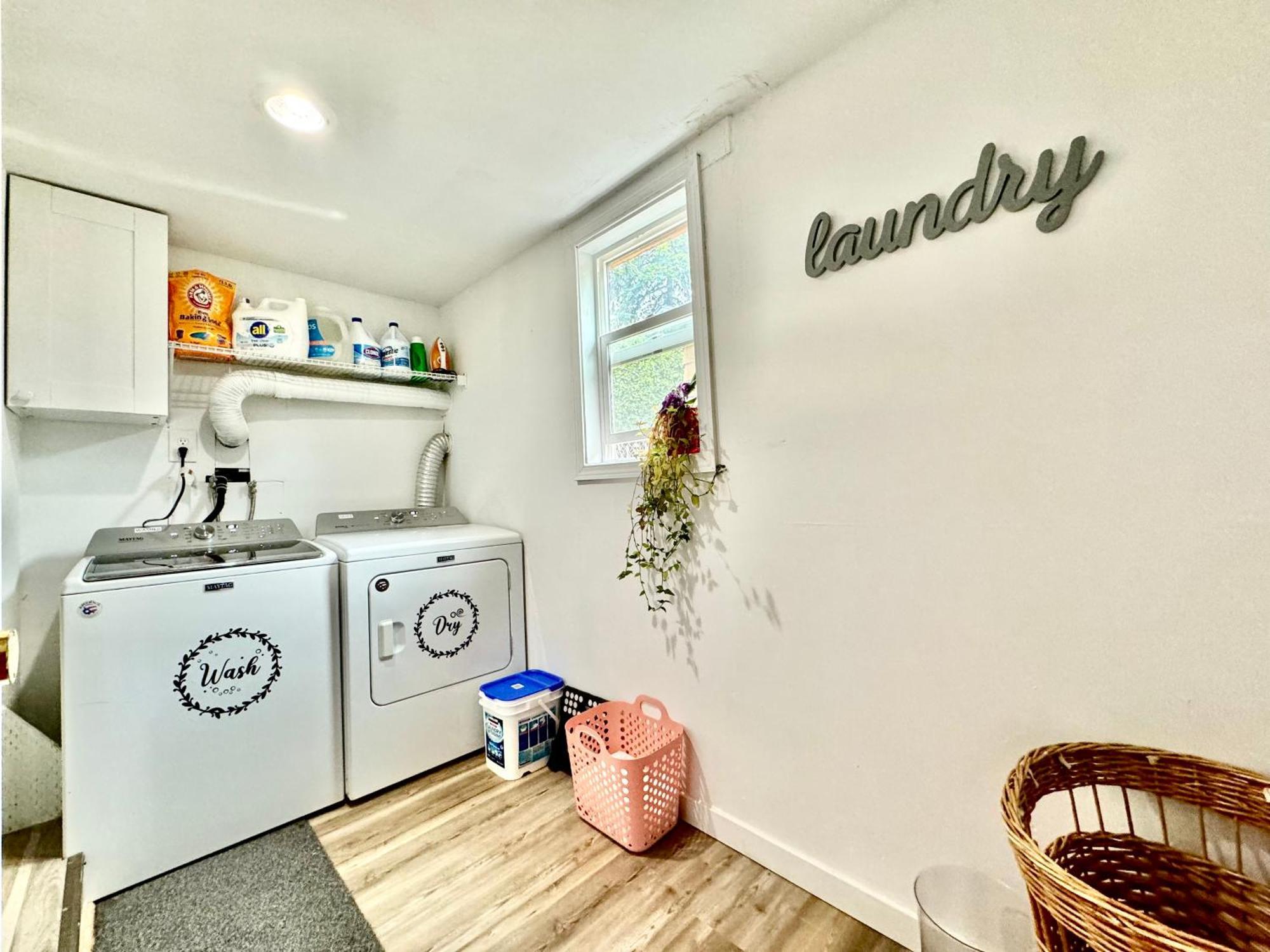 Tiny Private Room On The 1St Floor With Shared Bathroom Near Seatac Airport And Downtown Seattle Ngoại thất bức ảnh