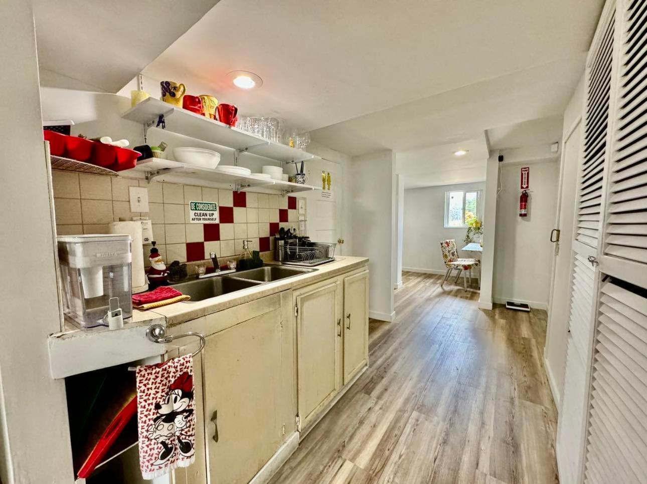 Tiny Private Room On The 1St Floor With Shared Bathroom Near Seatac Airport And Downtown Seattle Ngoại thất bức ảnh