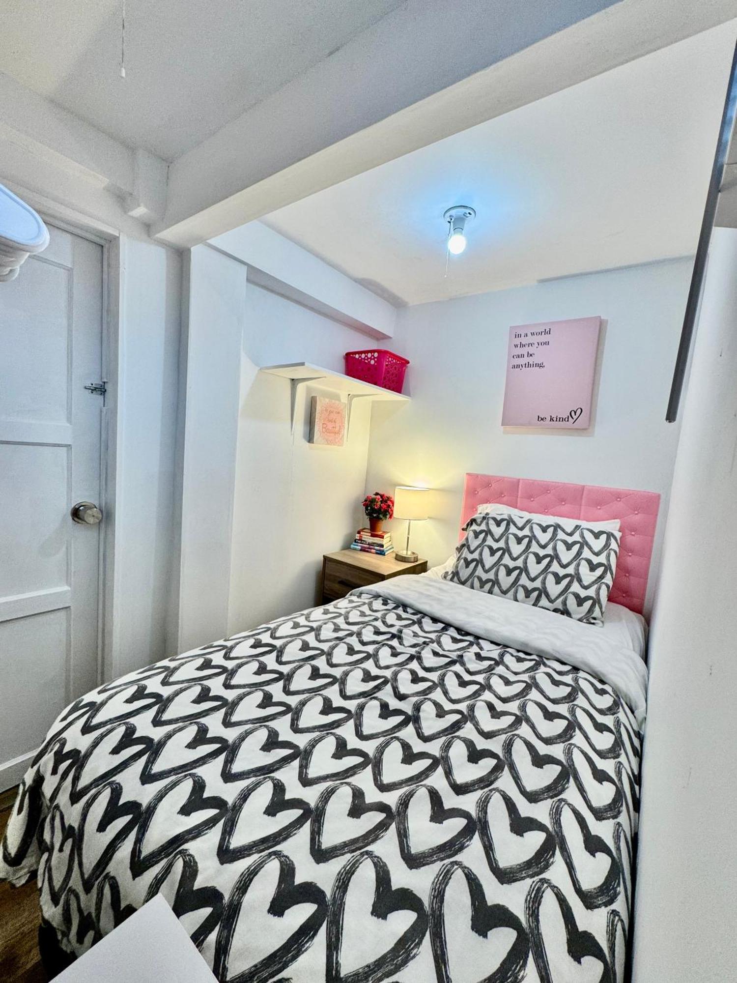 Tiny Private Room On The 1St Floor With Shared Bathroom Near Seatac Airport And Downtown Seattle Ngoại thất bức ảnh
